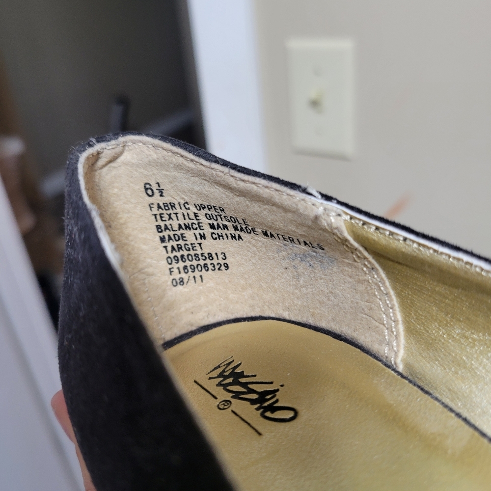 Vintage Mossimo Suede Platform Pump Heels - Picture 3 of 7
